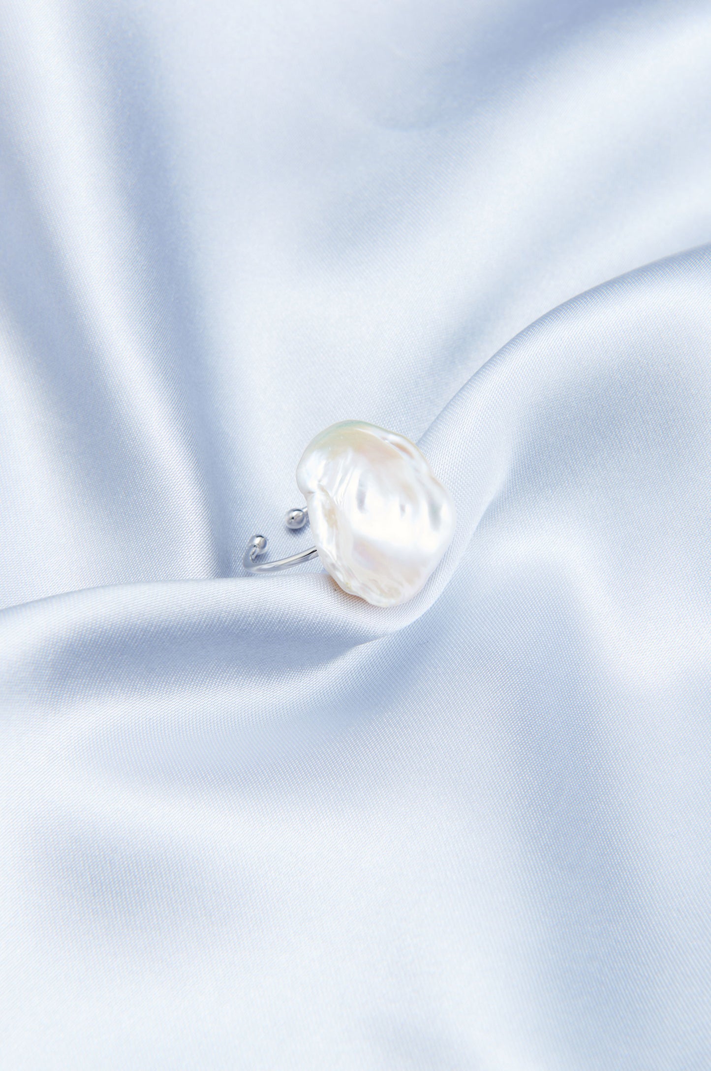 Petal-Shaped Baroque Pearl Ring