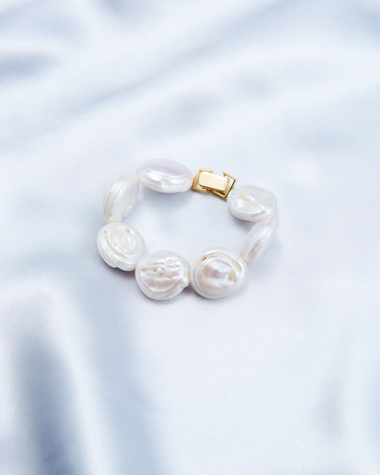 Roman Elegance Baroque Pearl Bracelet