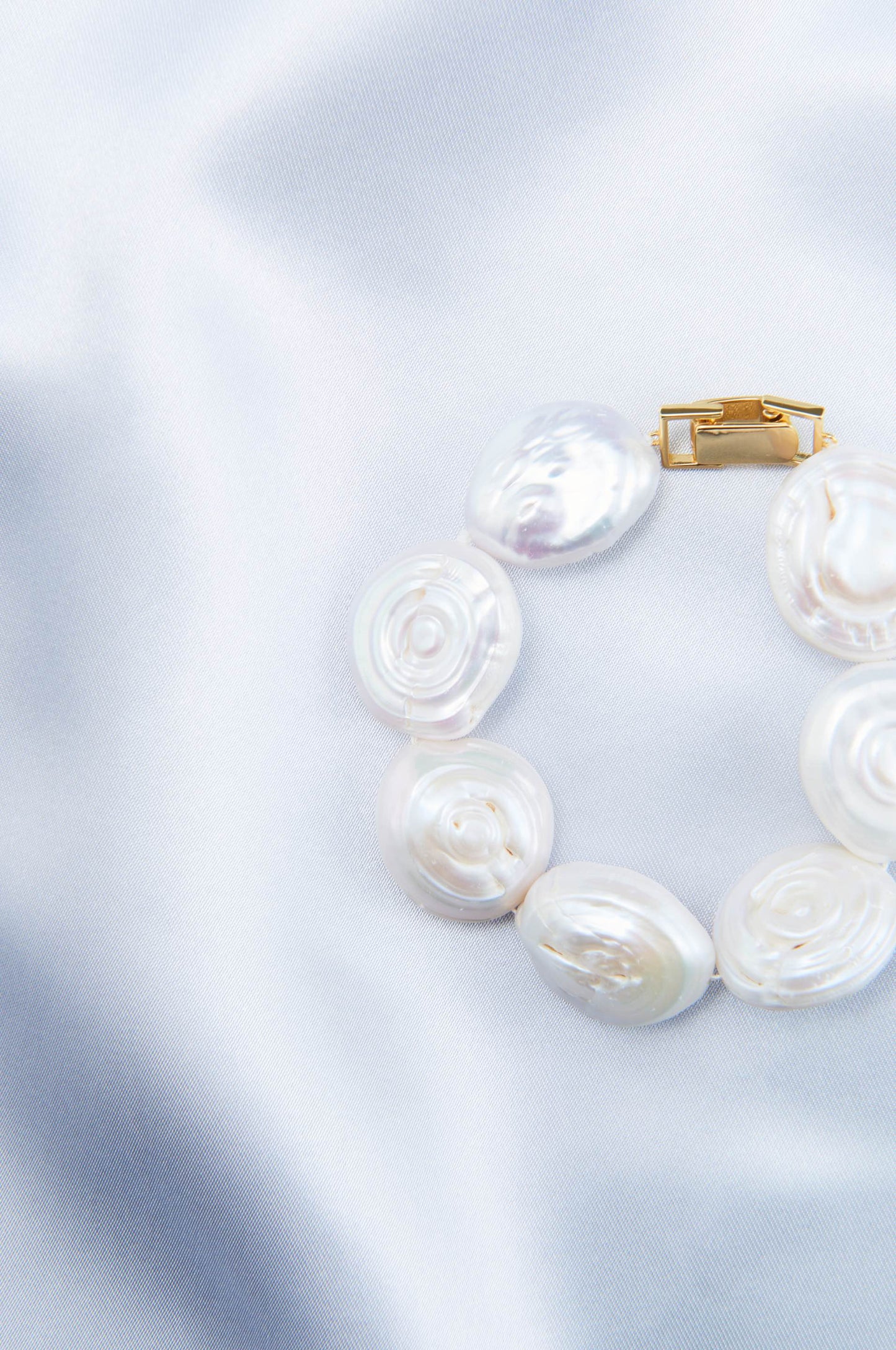 Roman Elegance Baroque Pearl Bracelet