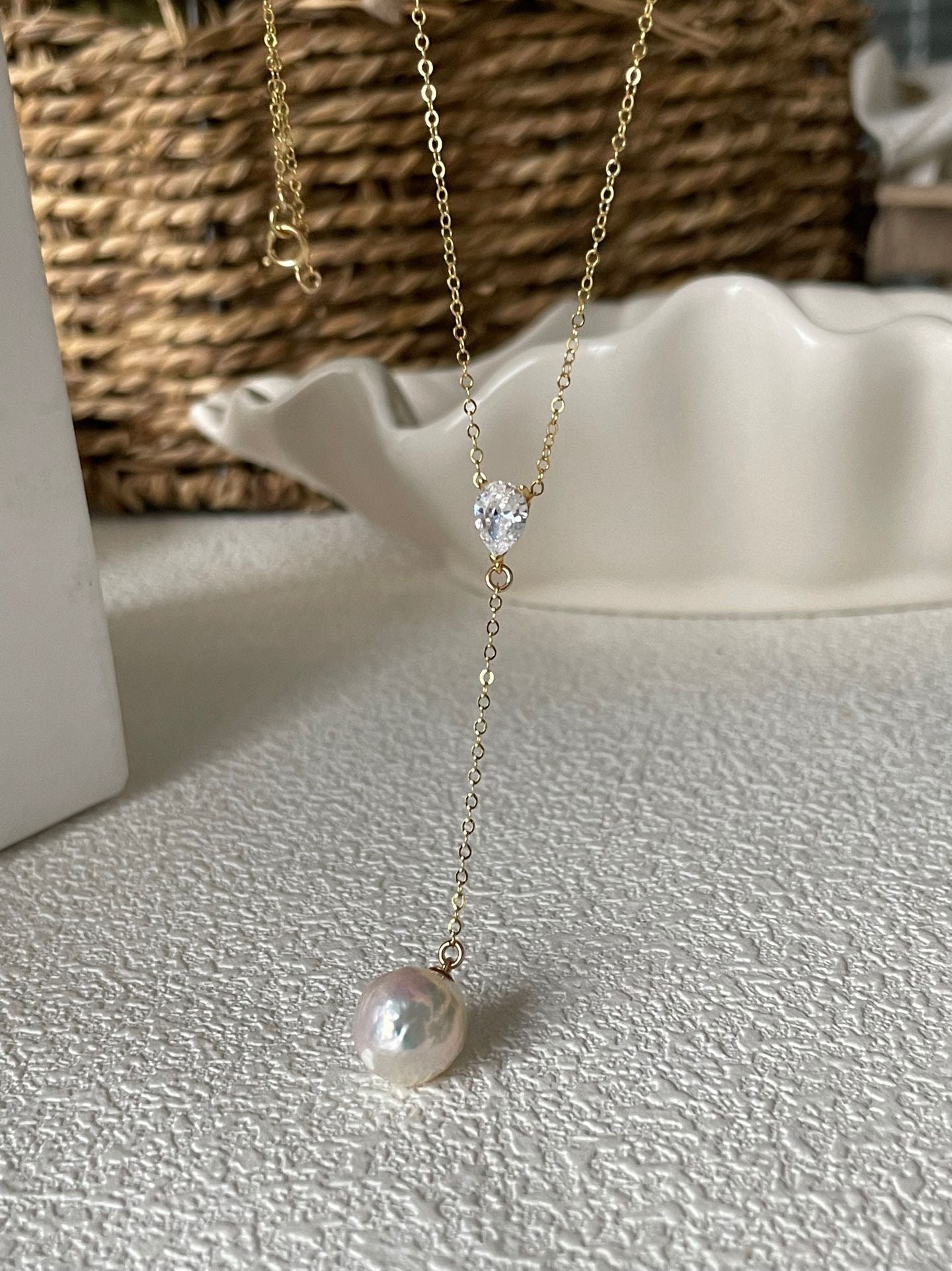 Baroque Pearl Pendant Necklace